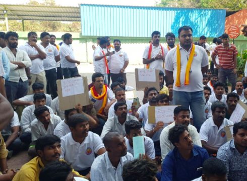 Breaking: Cab Drivers Stage Protest Outside Ola Office In Bengaluru