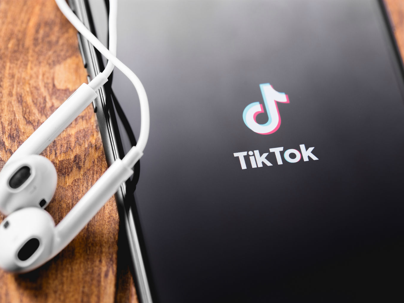 Govt Threatens TikTok, Helo With Ban, Questions “Anti-National” Activities