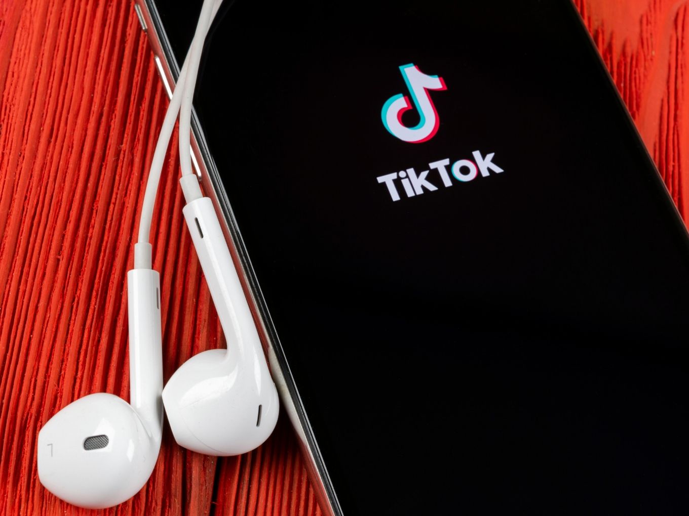 Sharechat Forced To Takedown Content After TikTok Issues Notices