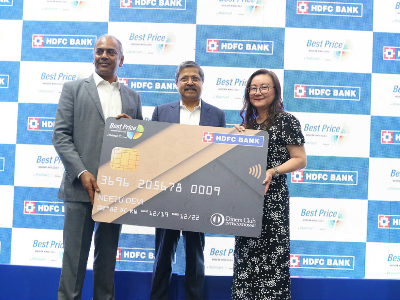 Walmart India Ties Up With HDFC Bank To Launch Co-Branded Credit Card