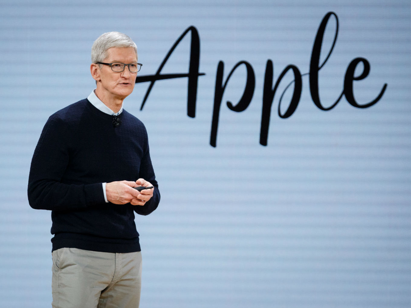 Apple CEO Tim Cook To Visit India, Delay In Indian Offline Store Plans: Report