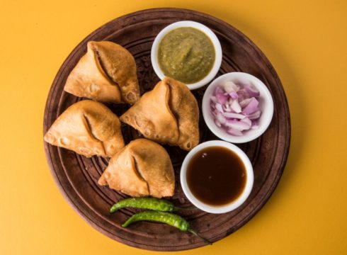Samosa Singh Raises Fund From Fireside Ventures And Others For Expansion