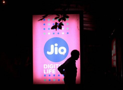 Facebook Likely To Acquire 10% Stake In Reliance Jio