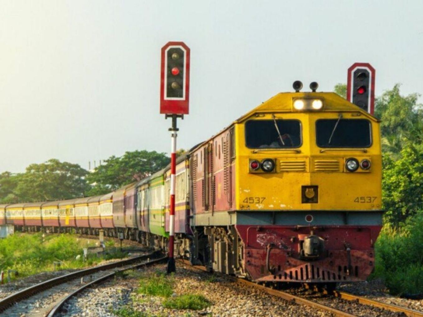 Indian Railways Set For Big Digital Leap With AI, Satellite Tracking