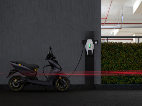 100% Two-Wheeler EV Penetration In India By FY27 In ‘Optimistic Scenario’: NITI Aayog Report