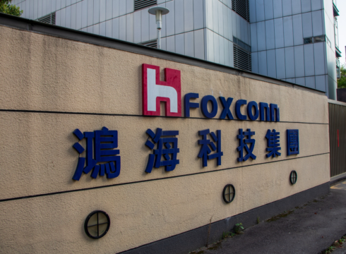 Foxconn In Talks With India For Introducing Its Battery Swapping Infra: Report