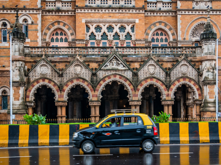 Maharashtra Constitutes Panel To Set Ola, Uber In Order