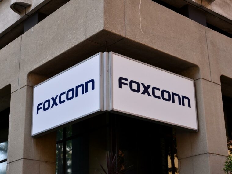 Foxconn Recalls Chinese Engineers From Indian iPhone Plants