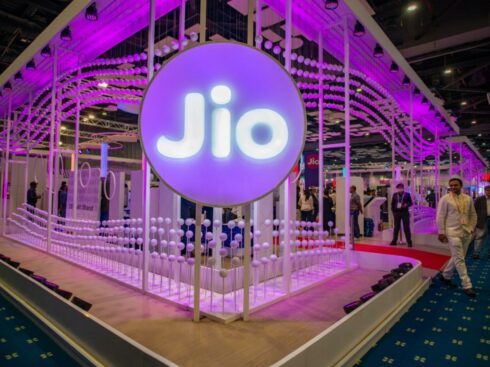 Reliance Eyes $6 Bn IPO For Jio Infocomm