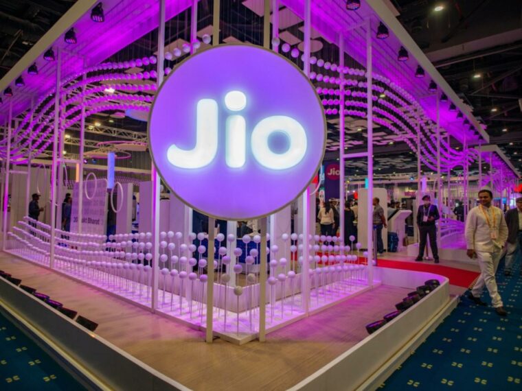 Reliance Eyes $6 Bn IPO For Jio Infocomm