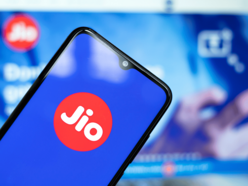 Reliance Eyes $6 Bn IPO For Jio Infocomm